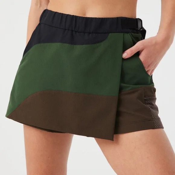 Outdoor Voices Pants - Outdoor Voices Womens XL RecTrek 3” Skort Hiking Shorts Black Hunter Espresso